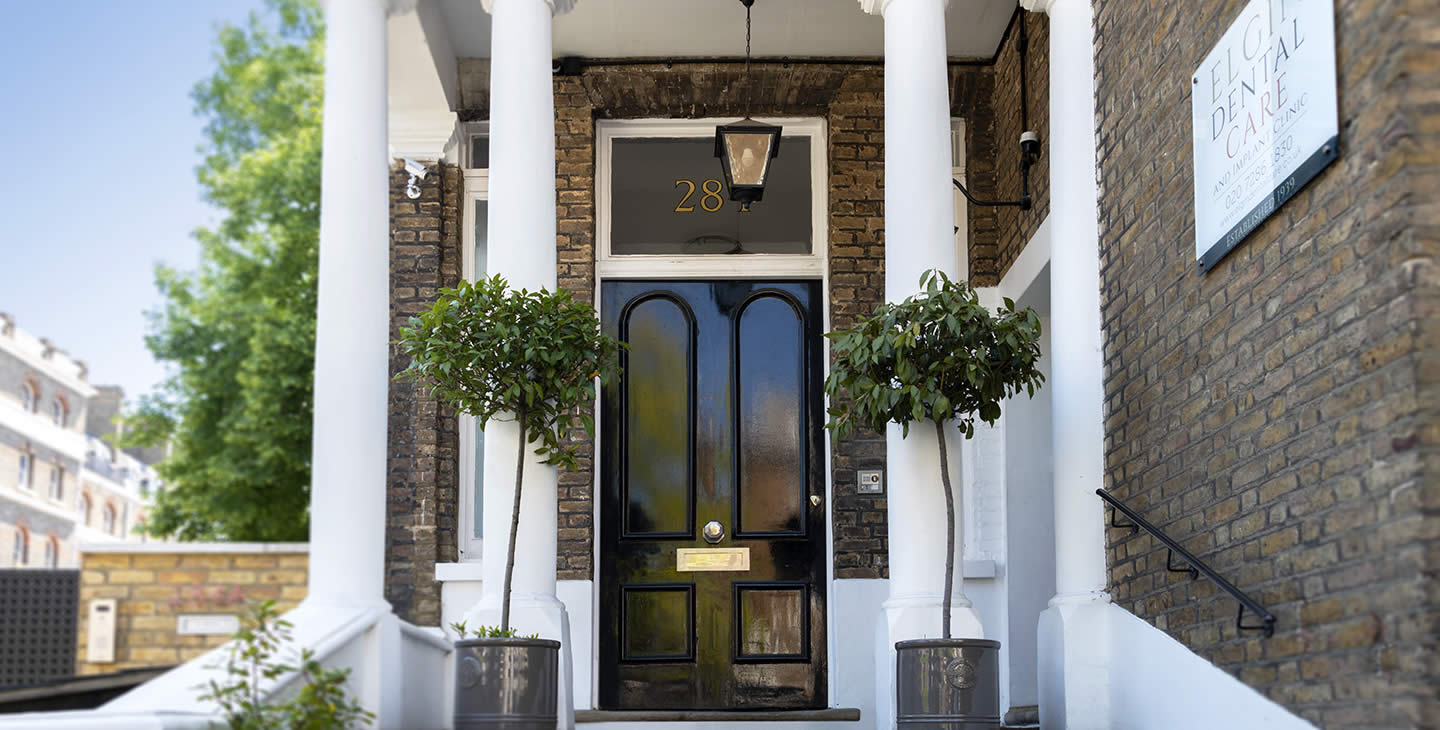 Entrance to Elgin Dental Care London W9