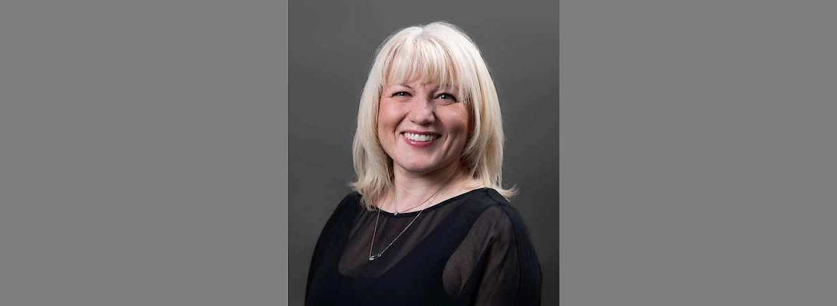 Lynda Thompson Elgin Dental practice manager